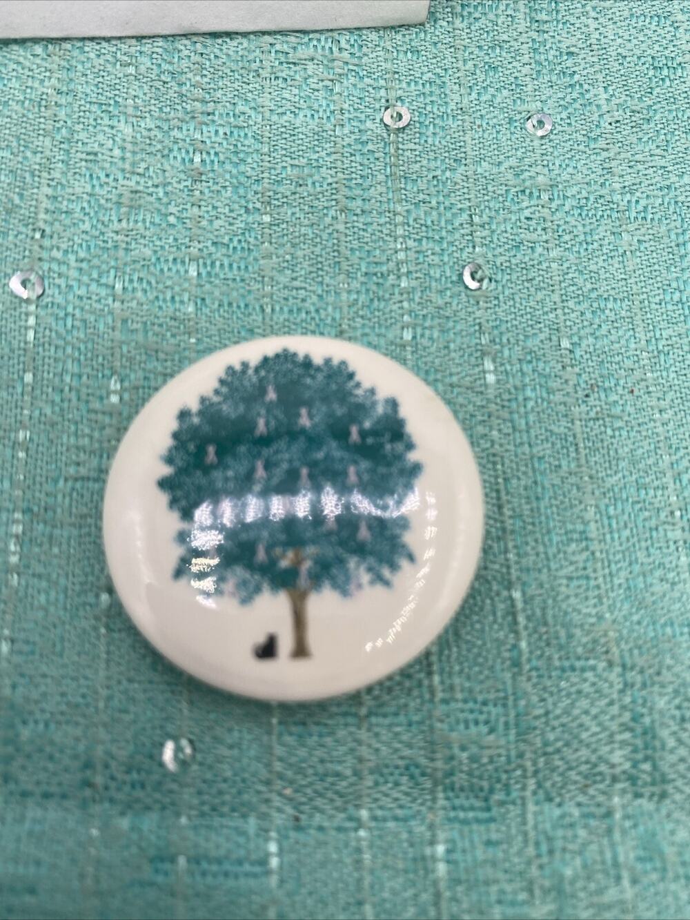 THE CAT'S MEOW 1997 SPECIAL EVENT BREAST CANCER AWARENESS TREE PIN-